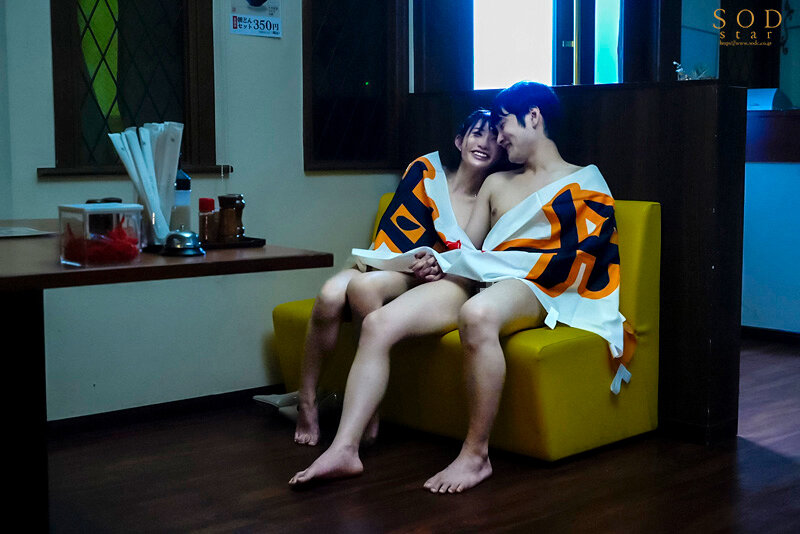 「宮島めい 巨乳人妻が若い男と禁断の中出し不倫NTR 隠れエロボディのパート主婦が寝取られる」のサンプル画像17枚目