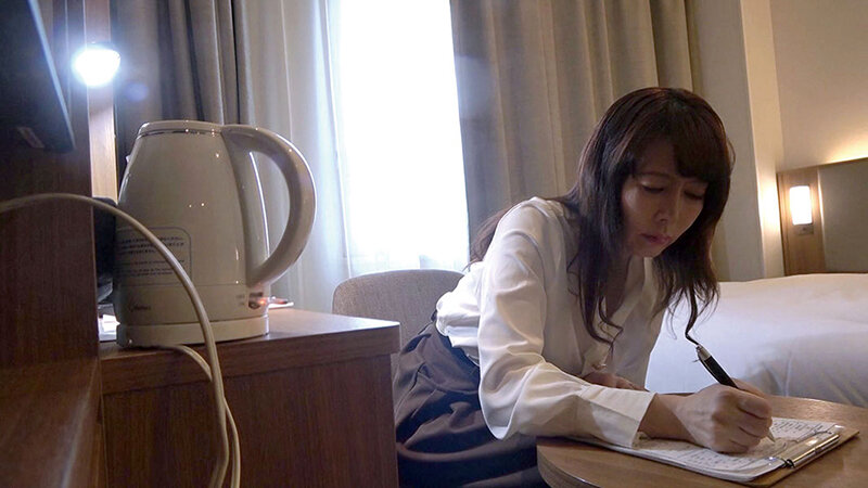 「【素人熟女】四十路人妻が面接でハメ撮り初体験!緊張する主婦の本気映像」のサムネイル