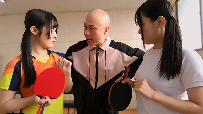 「【素人】全裸卓球部の羞恥プレイ！3P・4P乱交で弱小部員が男子部員に翻弄される逆襲劇」のサンプル画像9枚目