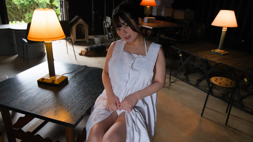 「柚月彩那のゆづパイ03！アイドル級美少女の魅惑グラビア映像をBDで堪能」のサムネイル