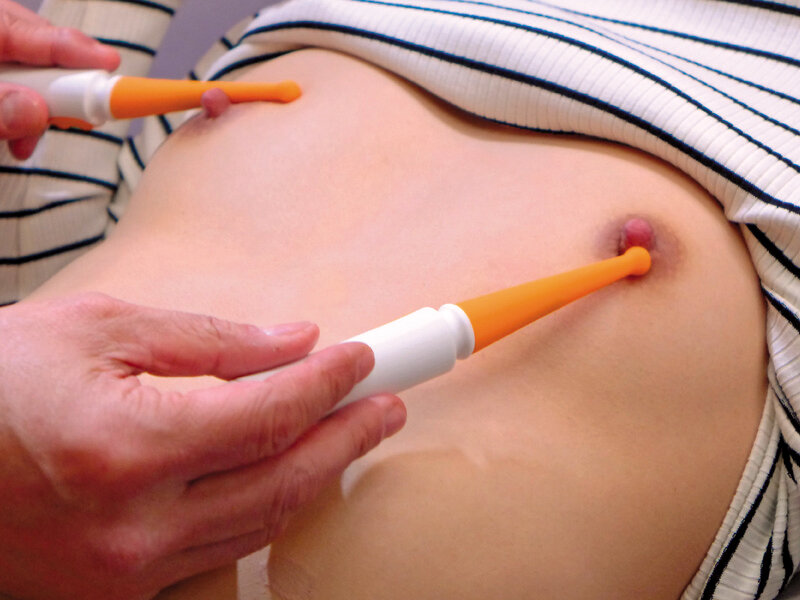 「赤名いと 美乳女子校生が中出し騎乗位で感じまくる 乳首責めで敏感になった体をバックで攻められる」のサンプル画像6枚目