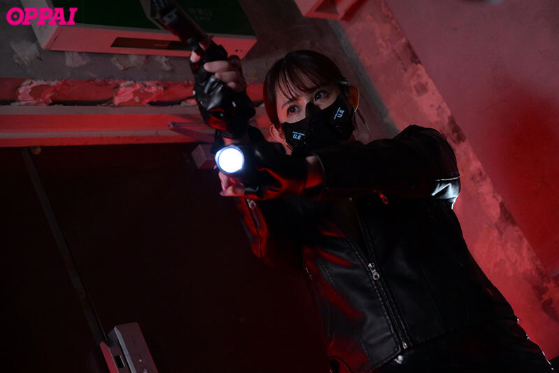 「【巨乳女捜査官】Kカップスパイが囚われ潮吹きアクメ調教！媚薬責めで中出しされる快楽拷問」のサムネイル