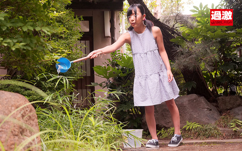 「【ミニ系痴女】貧乳美少女が男湯で逆ナンパ！抱っこ密着SEXで何度も中出しされる温泉エッチ」のサンプル画像9枚目