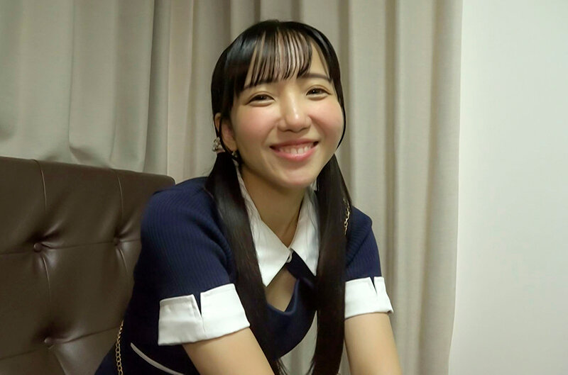 「美咲音のハメ撮り中出しドキュメント｜美乳美少女との部屋呑み密着映像が話題」のサンプル画像1枚目