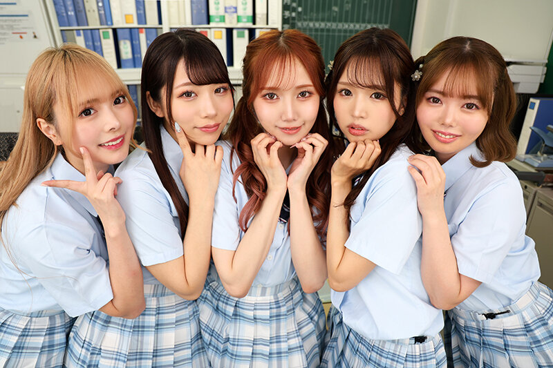 「【VR】おいでよパコパコ学園祭!!クラスの顔面ビジュアル最高峰の制服美少女とヤリまくり絶頂FESTIVALクラスのTOPグループとハーレムSEX!!編 百瀬あすか 斎藤あみり 新井リマ 蘭々 尾崎えりか」のサンプル画像17枚目