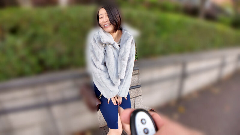 「推川ゆうり 巨乳熟女と野外露出デート ムチムチ巨尻美女に中出し濃厚プレイ」のサンプル画像2枚目