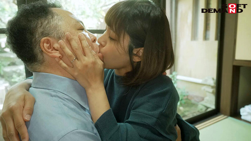 「【玉城夏帆】母乳溢れる人妻ママが温泉デートで中出し&イラマチオに感涙する姿が衝撃的」のサンプル画像7枚目