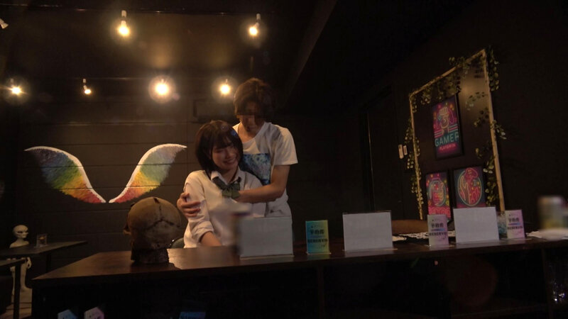 「桃瀬ひまり 制服巨乳女子校生が激しいアクメ・オーガズムで絶頂する過激プレイ」のサンプル画像1枚目