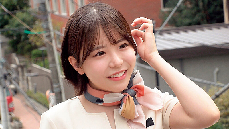 「【素人】美人受付嬢がデカチンをじゅぼじゅぼフェラ&中出し!制服姿の淫らな姿がエロすぎる」のサンプル画像2枚目