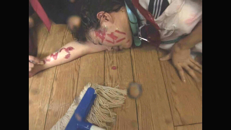 「星月まゆら 3P・4Pで中出し責め｜恥辱プレイ満載のAIリマスター作品」のサンプル画像7枚目