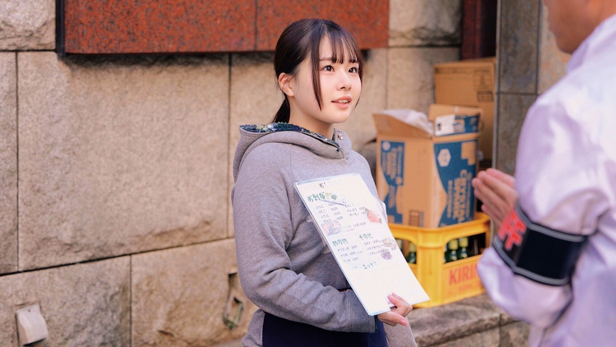 「働くカワイイ看板娘の皆さん！！「仕事の合間に筆下ろししてくれませんか！？」6休憩中に童貞くんの悩みを聞いてると母性本能くすぐられ膣がキュンキュン赤面発情（＾＾;）「私が･･･初めてじゃダメかな」ミラクル展開ww勤務中に童貞卒業ナマハメ連続中出しセックスSP」のサンプル画像11枚目