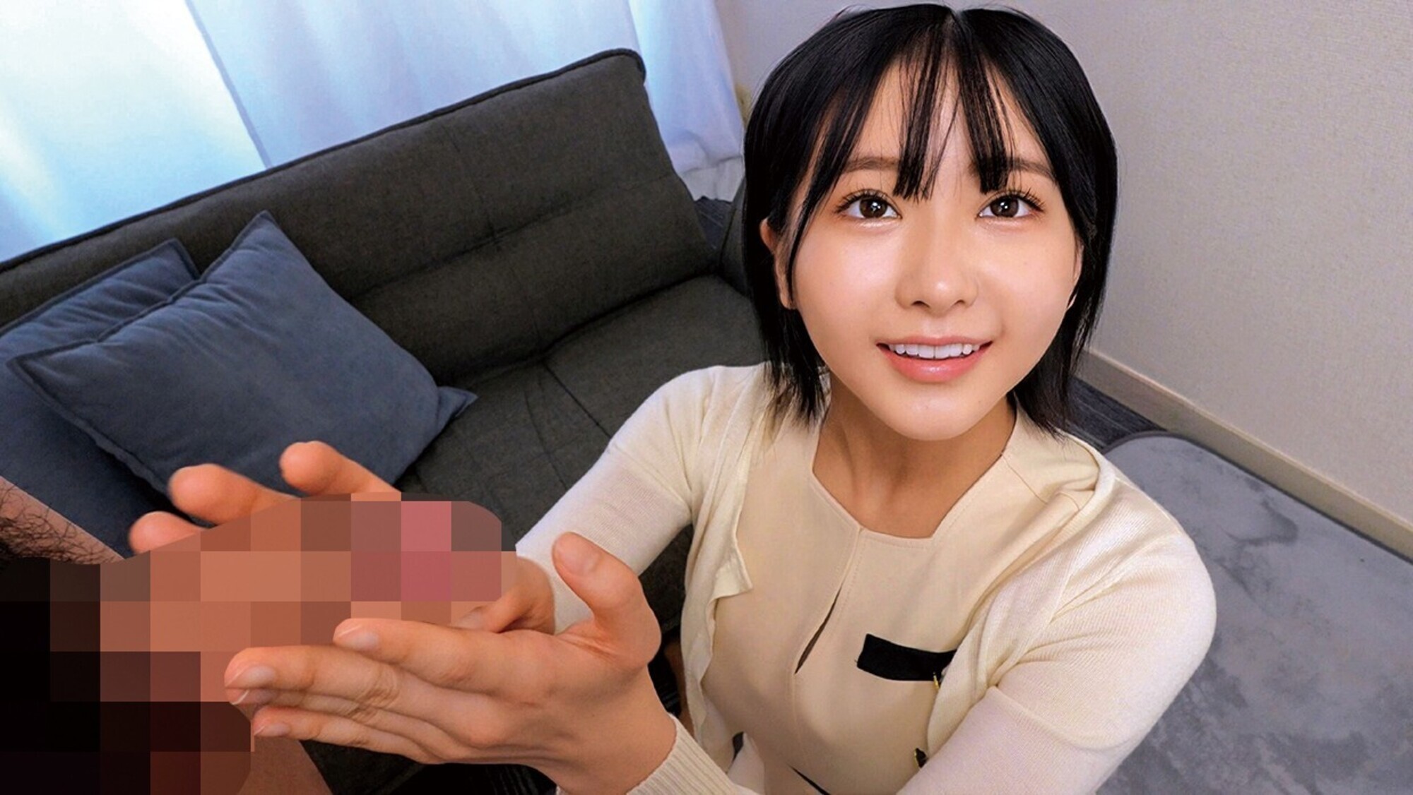 「働くカワイイ看板娘の皆さん！！「仕事の合間に筆下ろししてくれませんか！？」6休憩中に童貞くんの悩みを聞いてると母性本能くすぐられ膣がキュンキュン赤面発情（＾＾;）「私が･･･初めてじゃダメかな」ミラクル展開ww勤務中に童貞卒業ナマハメ連続中出しセックスSP」のサンプル画像4枚目