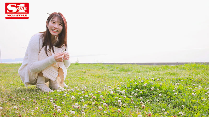 「【河北彩花】スレンダー美女のプライベートハメ撮り映像｜濃厚フェラ＆密着セックス完全収録」のサンプル画像2枚目