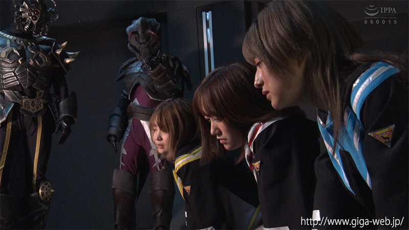 「若宮穂乃・音琴るい・渚みつき出演!女戦士ヒロインピンチ 戦隊壊滅の危機に挑む激闘バトル」のサンプル画像20枚目