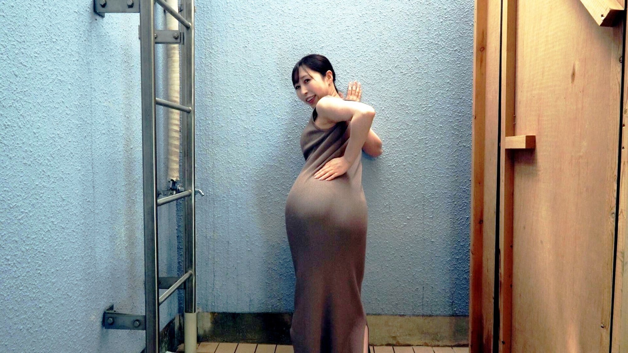 「「私を目で壊してっ！」本能がバグる自撮り淫乱妻オナニー 工藤ゆり」のサンプル画像3枚目