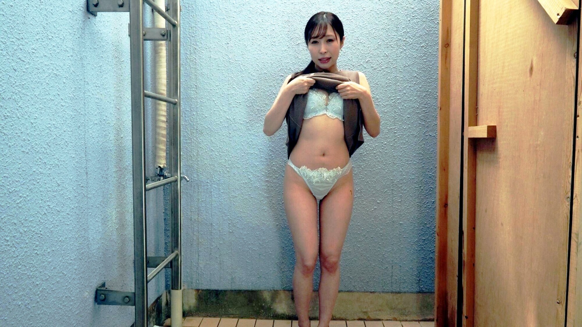 「「私を目で壊してっ！」本能がバグる自撮り淫乱妻オナニー 工藤ゆり」のサンプル画像4枚目