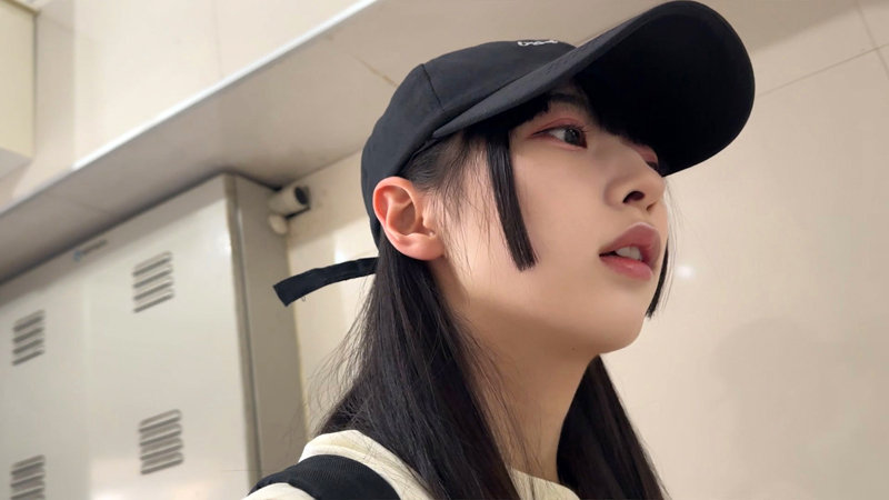 「【meruさん】美少女がぶっかけ＆即ハメで乱れる姿がエロすぎる激カワ美女の本気セックス」のサンプル画像1枚目