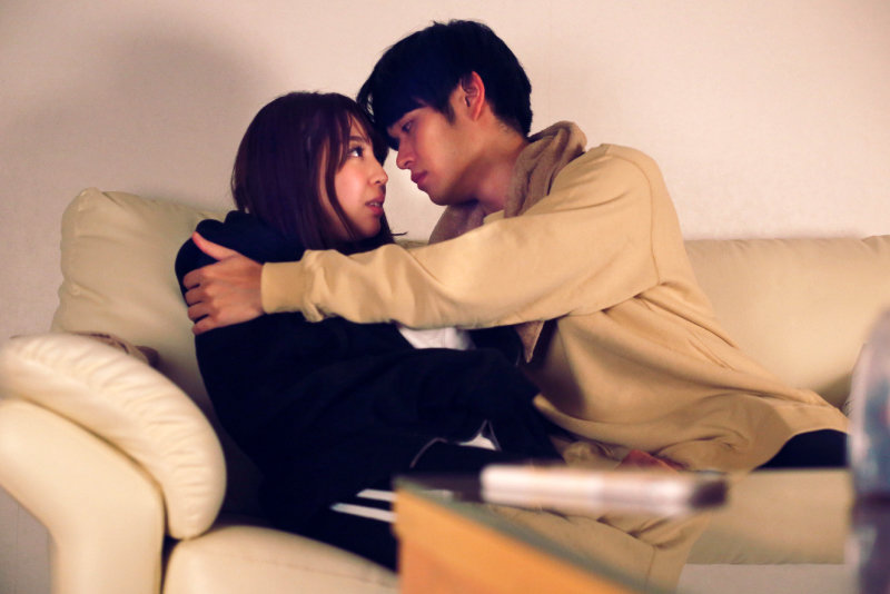 「水戸かな×かなで自由×及川大智『恋のはじめかた』巨乳カップルの甘い恋愛ドラマ【フル動画】」のサンプル画像16枚目