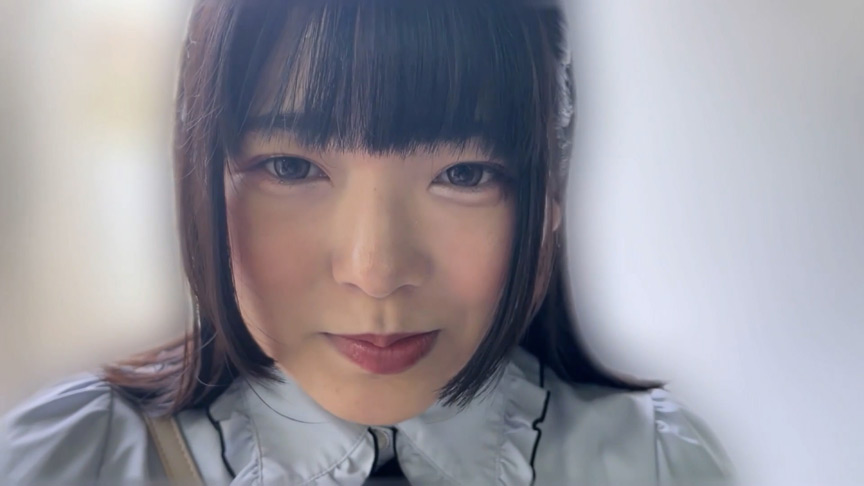 「早見ななちゃんとリモバイ散歩！街中で絶頂恥○プレイ！」のサムネイル