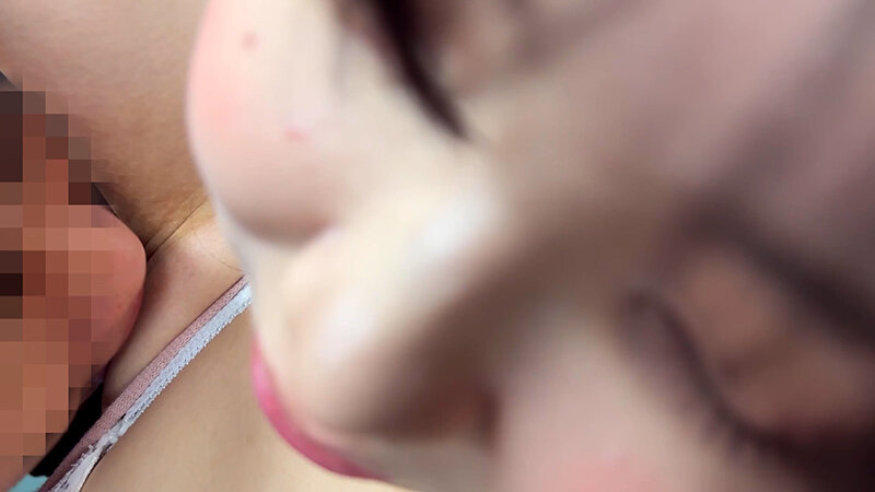 「素人お姉さんナンパ企画!食品工場事務員みりなちゃんが街中でM男にワキ舐め許可する神対応」のサンプル画像16枚目