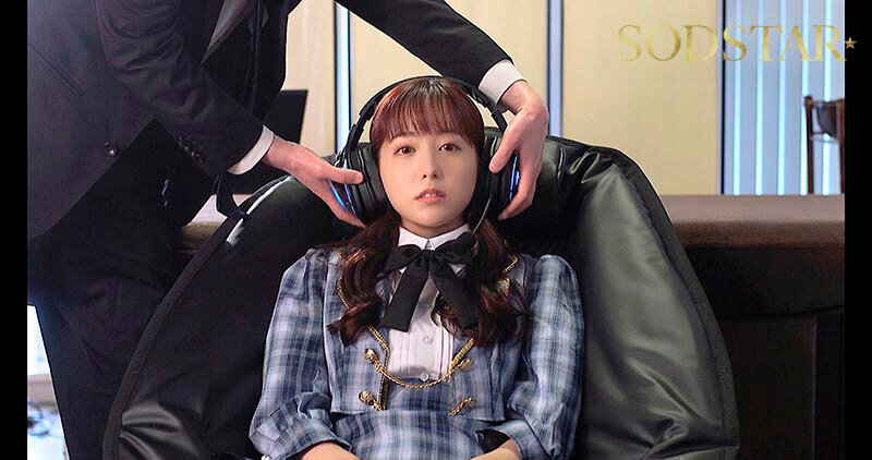 「矢埜愛茉×夏川あゆみがフェラ・騎乗位で魅せる!アイドルの濃厚キス&接吻プレイ」のサンプル画像4枚目