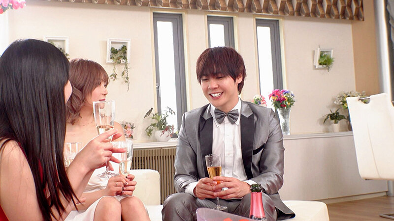 「有村のぞみ・豊岡さつき・西野絵美のコスプレ乱交で中出し三昧!友情と愛情の狭間で乱れる美女たち」のサンプル画像2枚目