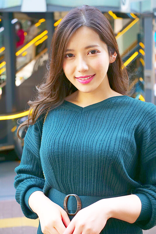 「【素人人妻ナンパ】渋谷で見つけた巨乳パイパン主婦に中出し！興奮の不倫セックス」のサンプル画像3枚目