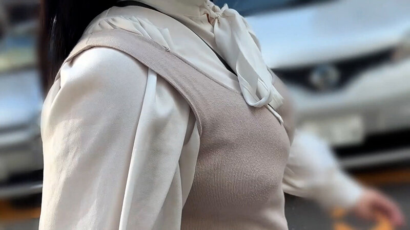 「【素人ナンパ】女子大生みのりちゃんをくすぐり体験!街角で声をかけた社員食堂バイト娘」のサンプル画像3枚目