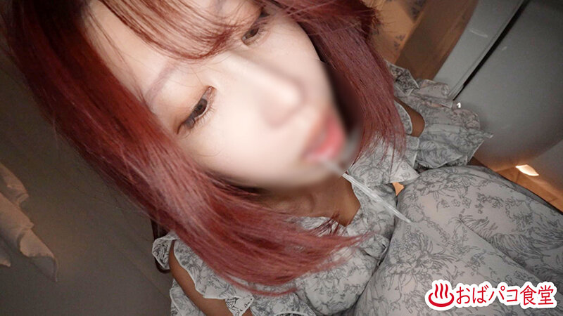 「【素人】美人妻が娘の前で寝取られ不倫SEX！身体で返済する衝撃NTR中出し映像」のサンプル画像4枚目