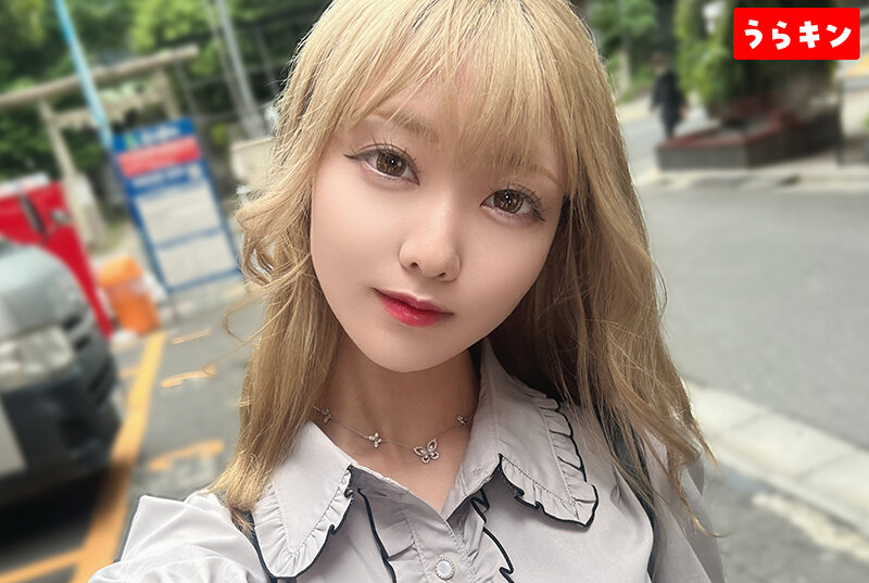 「【望月ふうか・白石もも・藍瀬ミナ】美乳ギャル美少女3人に中出し&クンニ!220分大ボリュームハメ撮り」のサンプル画像12枚目