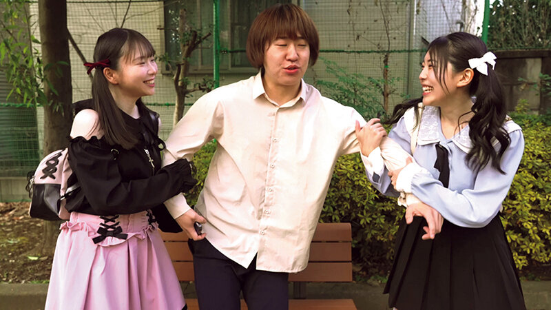 「藤田ゆず・皆月ひかる他 美少女痴女たちの甘い乳首責め3P・4Pで中出し絶頂」のサンプル画像5枚目