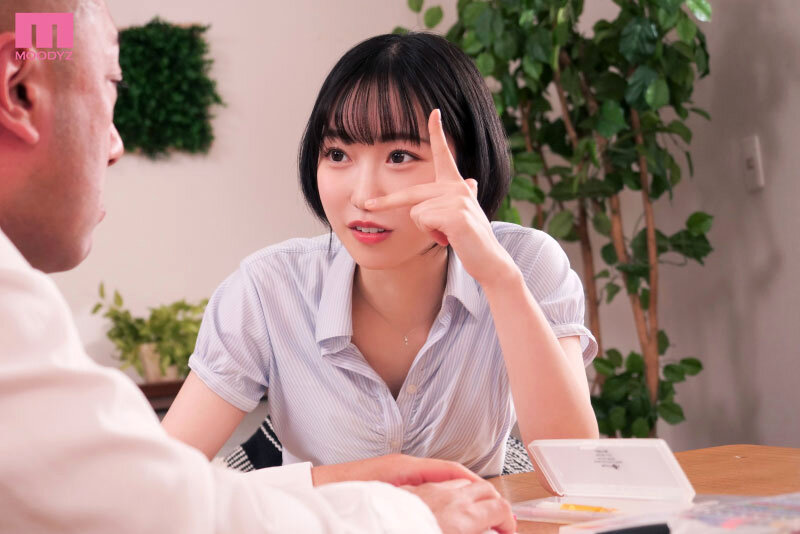 「小栗みゆ｜痴女家庭教師が3Pフェラで顔射ご褒美！タマ舐め＆竿しゃぶりテクが凄い」のサムネイル