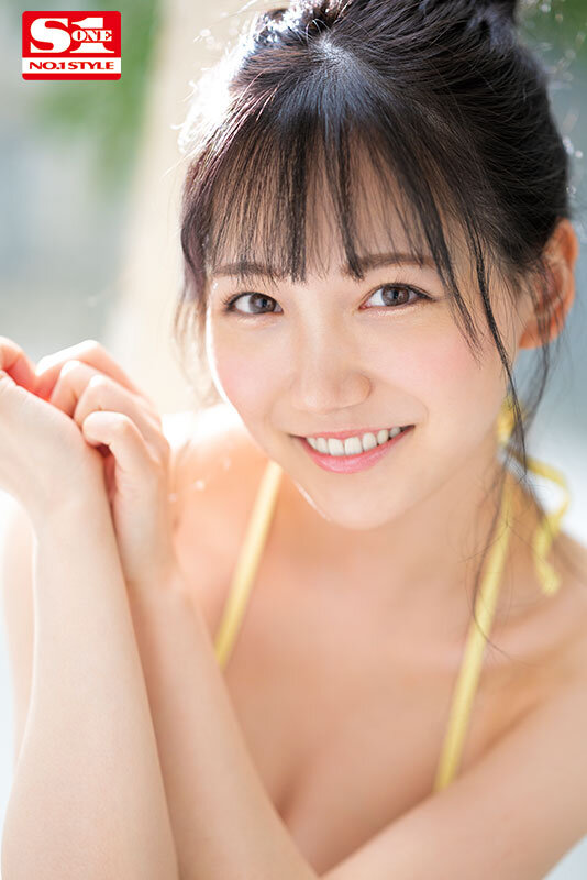 「巨乳女優・三田真鈴が初挑戦！3P・4Pで激イキ連発の本格3本番スペシャル」のサムネイル