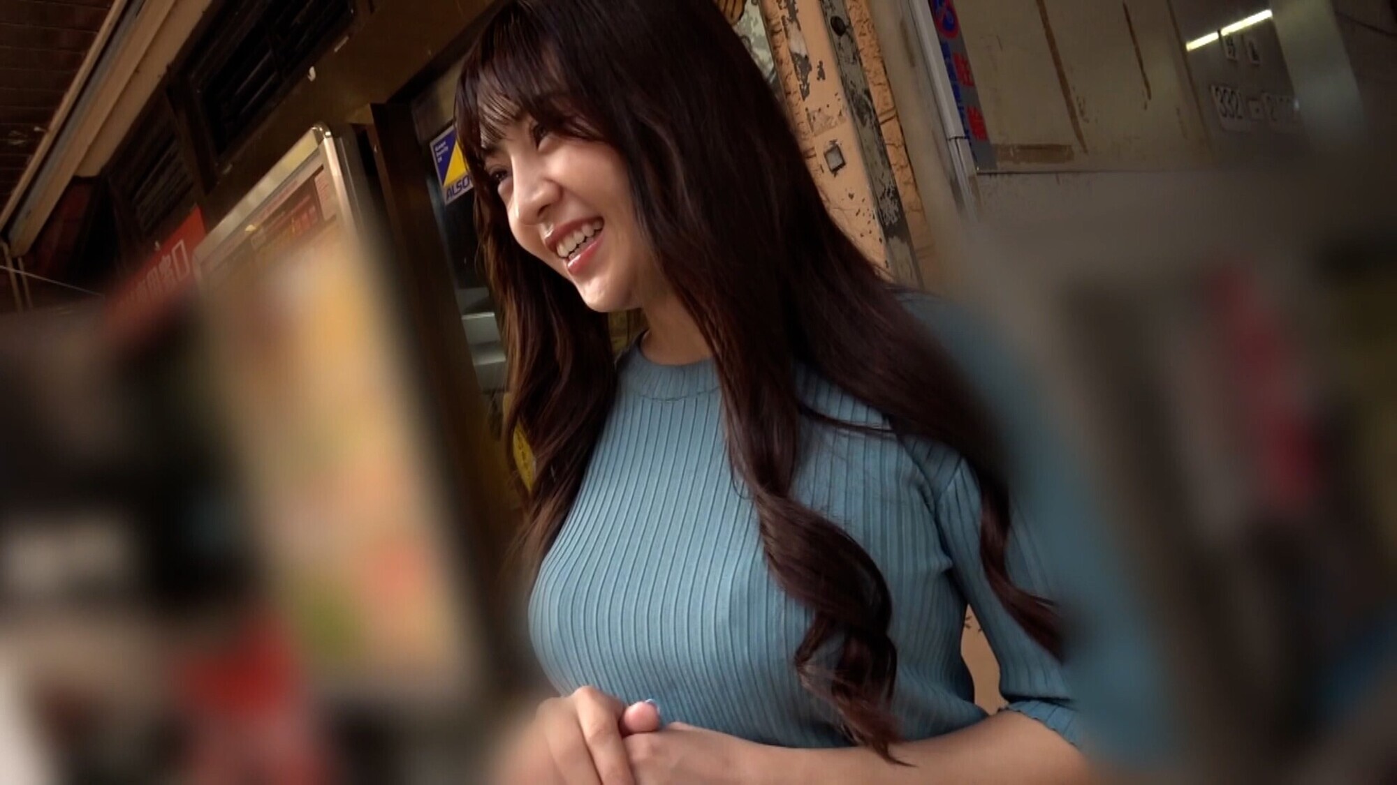 「地元の商店街はナンパの穴場！平凡な生活に疲れた逸材熟女さんがめじろ押し！巨乳熟女とナンパ中出しSEX！」のサムネイル