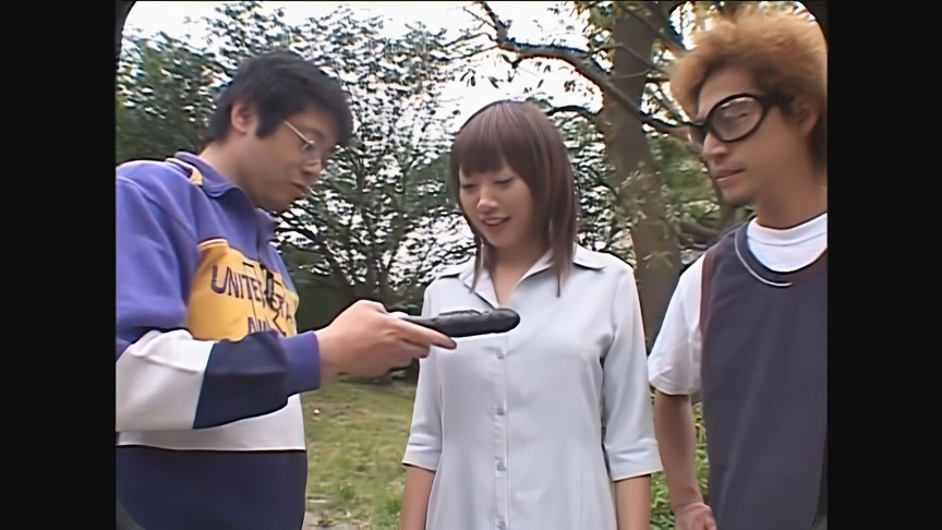 「若葉薫子の大胆露出プレイ！大都会東京で魅せる野外羞恥AVがAIリマスターで高画質復活」のサンプル画像10枚目