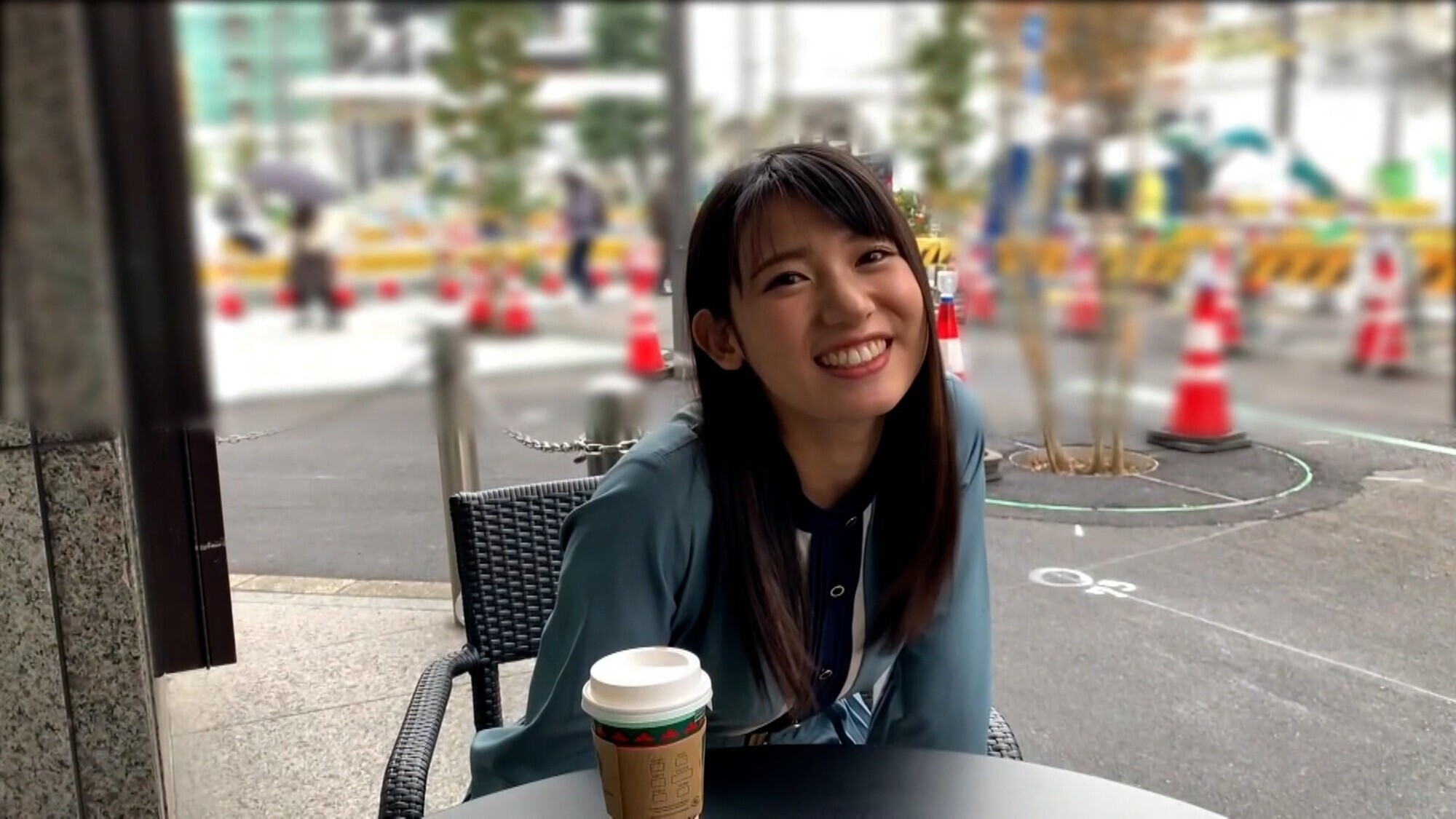 「天然キャラ全開の王道美人乙女！愛嬌抜群娘と個撮テイでラブホで嵌めまくりノリパコSEX！」のサムネイル