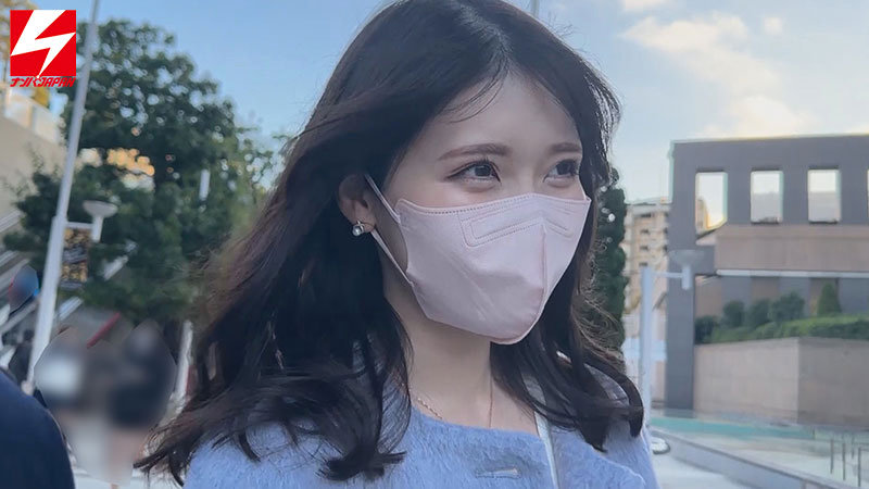 「スレンダーお姉さんの濃厚フェラとハメ撮り中出しセックス|高級ラウンジ嬢との夜」のサンプル画像1枚目