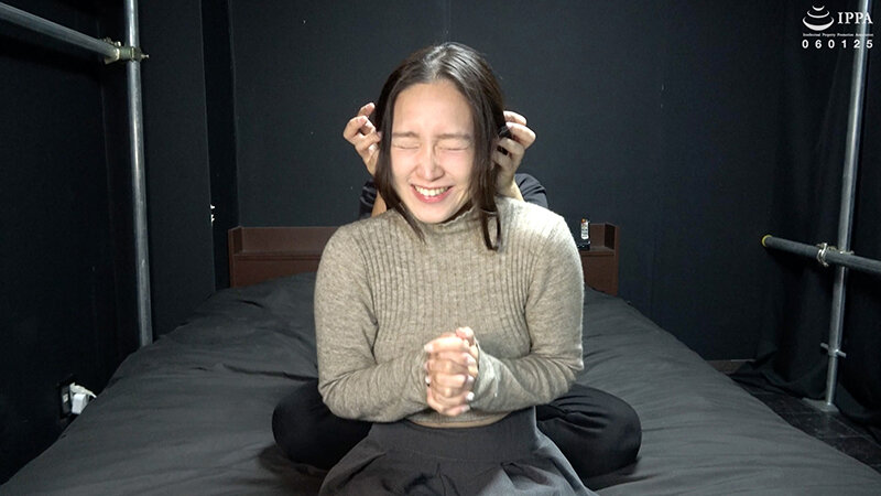 「【雨村梨花】美少女M女がくすぐり責めで悶絶！綺麗なお姉さんの感度チェック動画」のサンプル画像3枚目