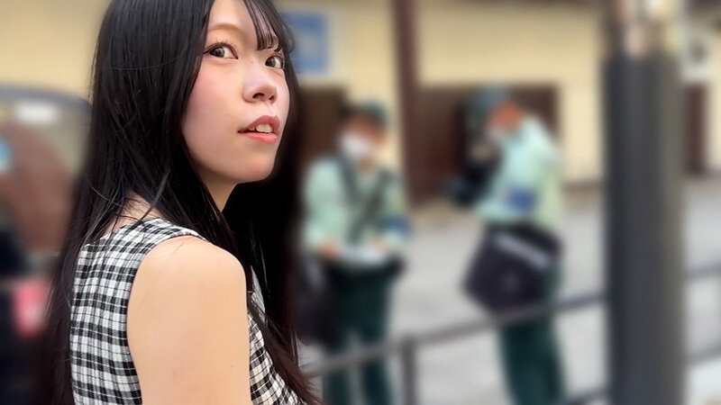 「【素人ナンパ】お姉さん系黒髪美女が魅せる濃厚テクニック！ぱっちり瞳の癒し系ギャルとの出会い」のサムネイル