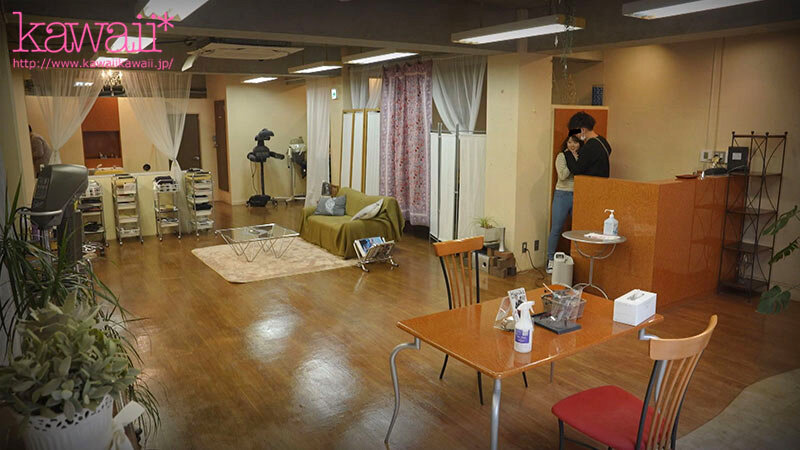 「素人女子大生みなみ20歳のハメ撮り映像|巨尻美容師アルバイトの隙だらけプライベート」のサンプル画像4枚目