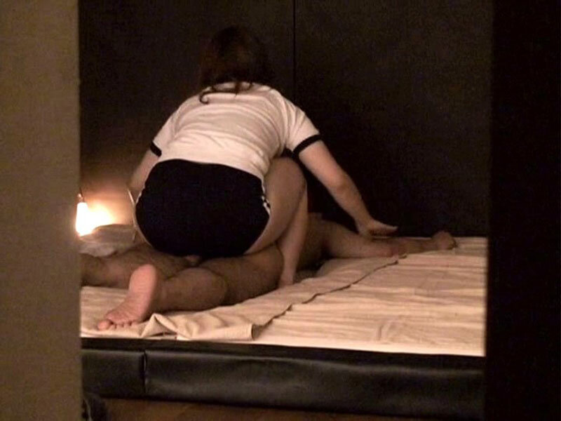 「【盗撮・のぞき】女子校生の体操着ブルマ姿を密着撮影!横浜発エステ店のリアル映像【AIリマスター】」のサンプル画像9枚目