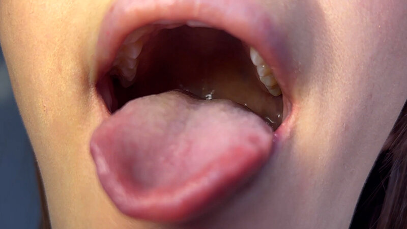 「【素人ナンパ】商社営業のお姉さんれなちゃんに街角で声かけ口内観察に挑戦」のサンプル画像9枚目