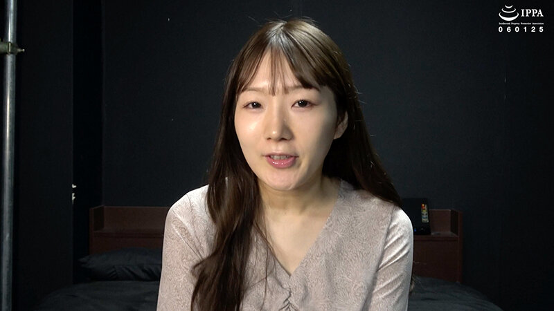 「横峯めぐの口内・歯・のどちんこ観察プレイ！清楚系美少女M女が魅せる貴重映像」のサンプル画像1枚目