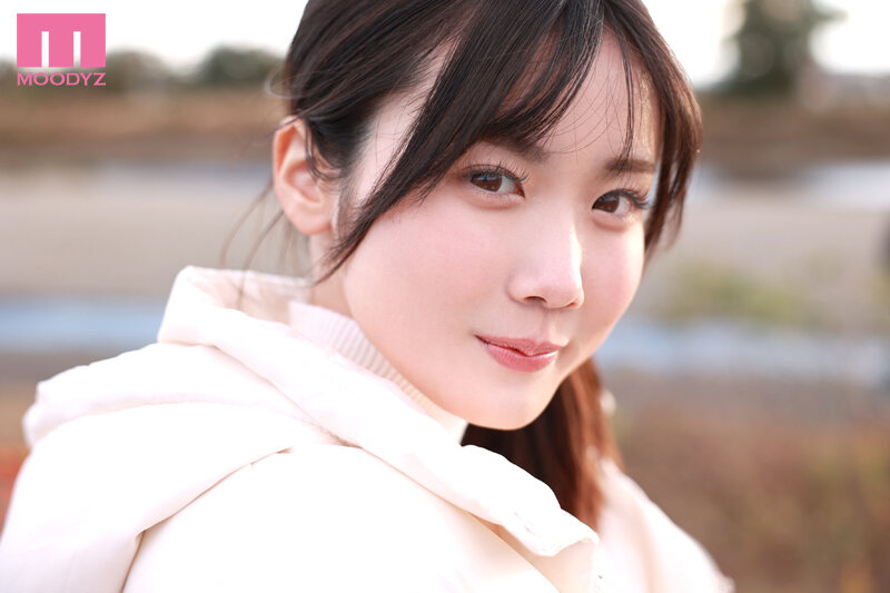 「河北あさひ 19歳美少女が3P・4Pで騎乗位披露!スレンダー新人のAVデビュー作品」のサンプル画像1枚目