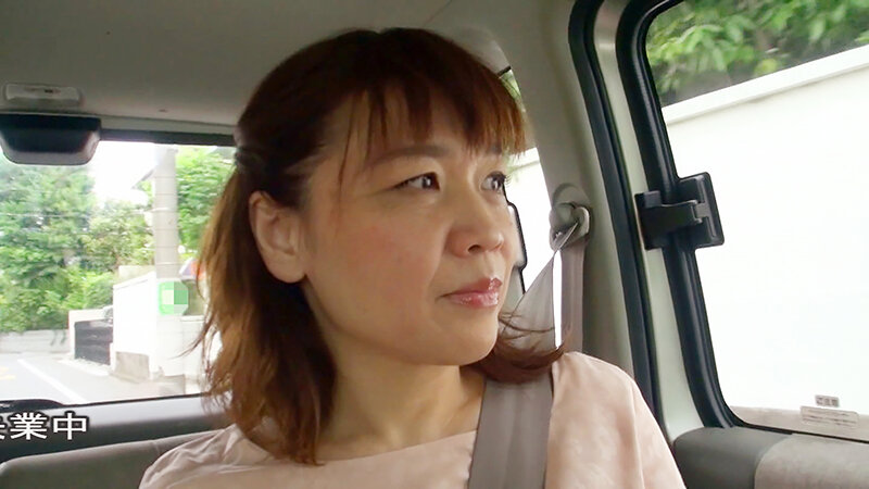 「【熟女ヘルパー】五十路美熟女9名が魅せる秘密の介護サービス240分【職業色々・完全収録】」のサンプル画像3枚目