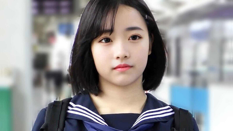 「美少女制服女子が電車内で辱めを受ける羞恥プレイ｜興奮必至の過激シチュエーション」のサンプル画像18枚目