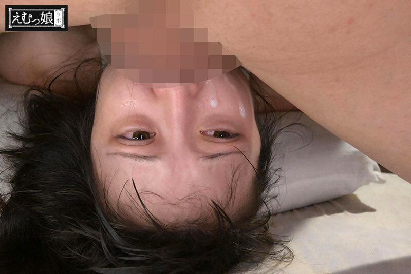 「スレンダー美女わこがSM調教で3P・4Pに挑戦！激しいイラマチオで服従する姿が話題」のサンプル画像8枚目