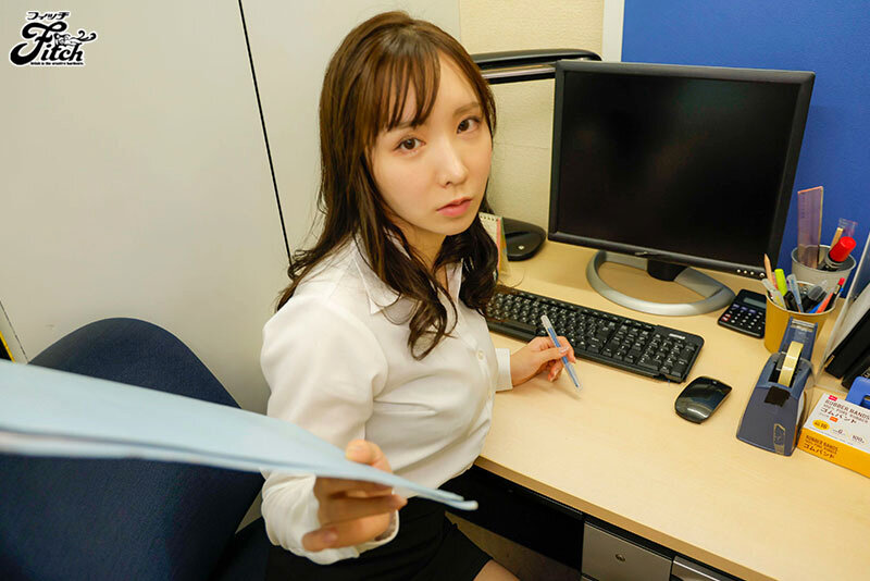 「海老咲あお 巨乳痴女が濃厚フェラ&中出しで魅せる!人気同人作家コラボ実写版」のサンプル画像8枚目