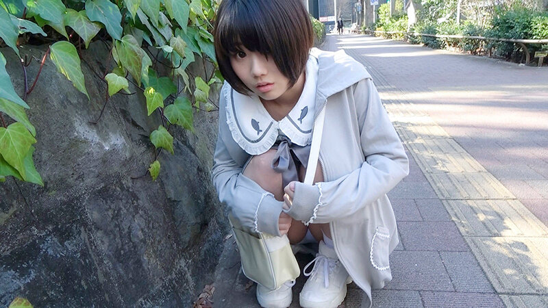 「市川りく 美少女が中出し・電マ・フェラで乱れる！貧乳スレンダー小悪魔ビッチの本気セックス」のサムネイル