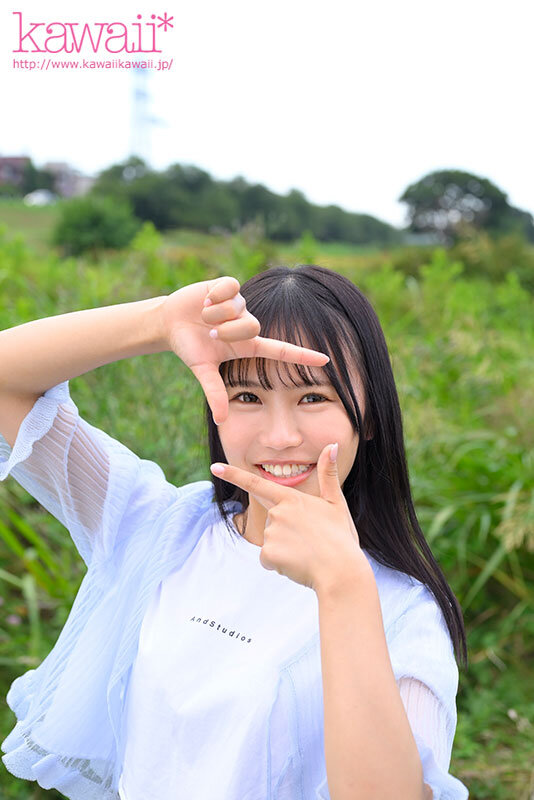 「石原青 元アイドル美少女の潮吹き中出し全作品コンプリート8時間ベスト【kawaii*デビュー】」のサムネイル